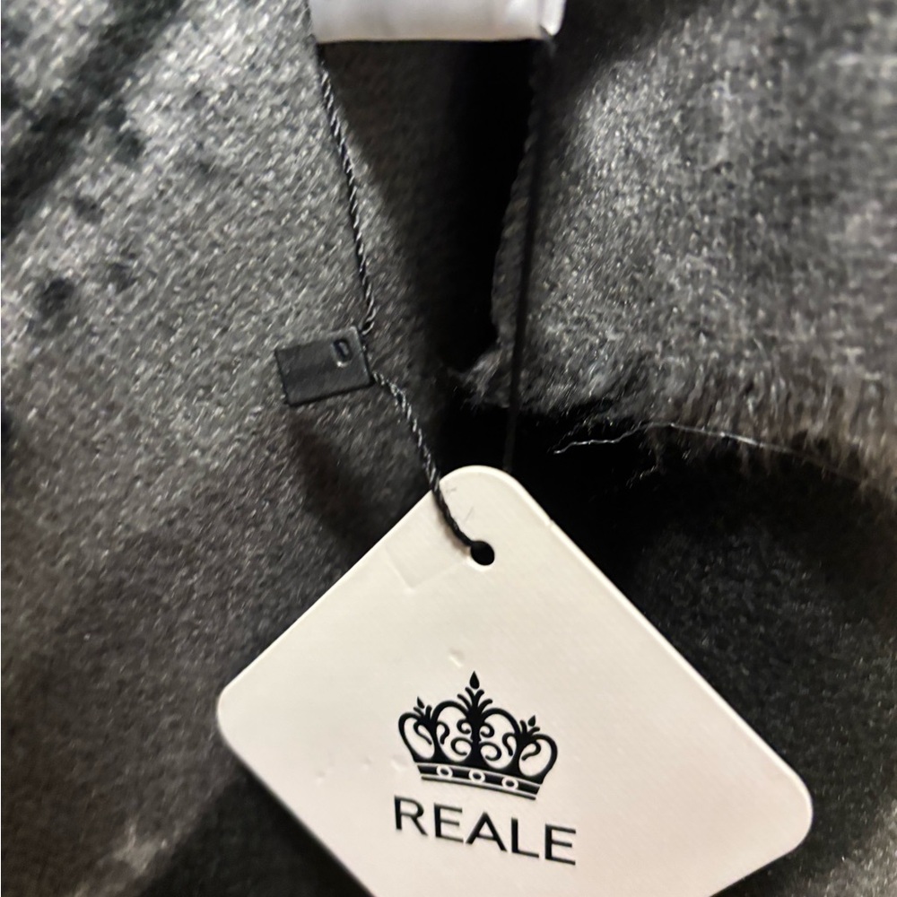 Reale Gray Scarf